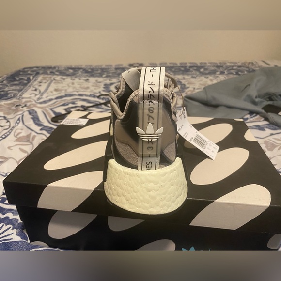 Brand New In Box Adidas Marimekko NMD Boost Shoes Women Size 9. - Picture 3 of 7